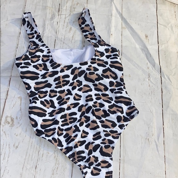 Women’s leopard print one piece swimsuit - Picture 5 of 5